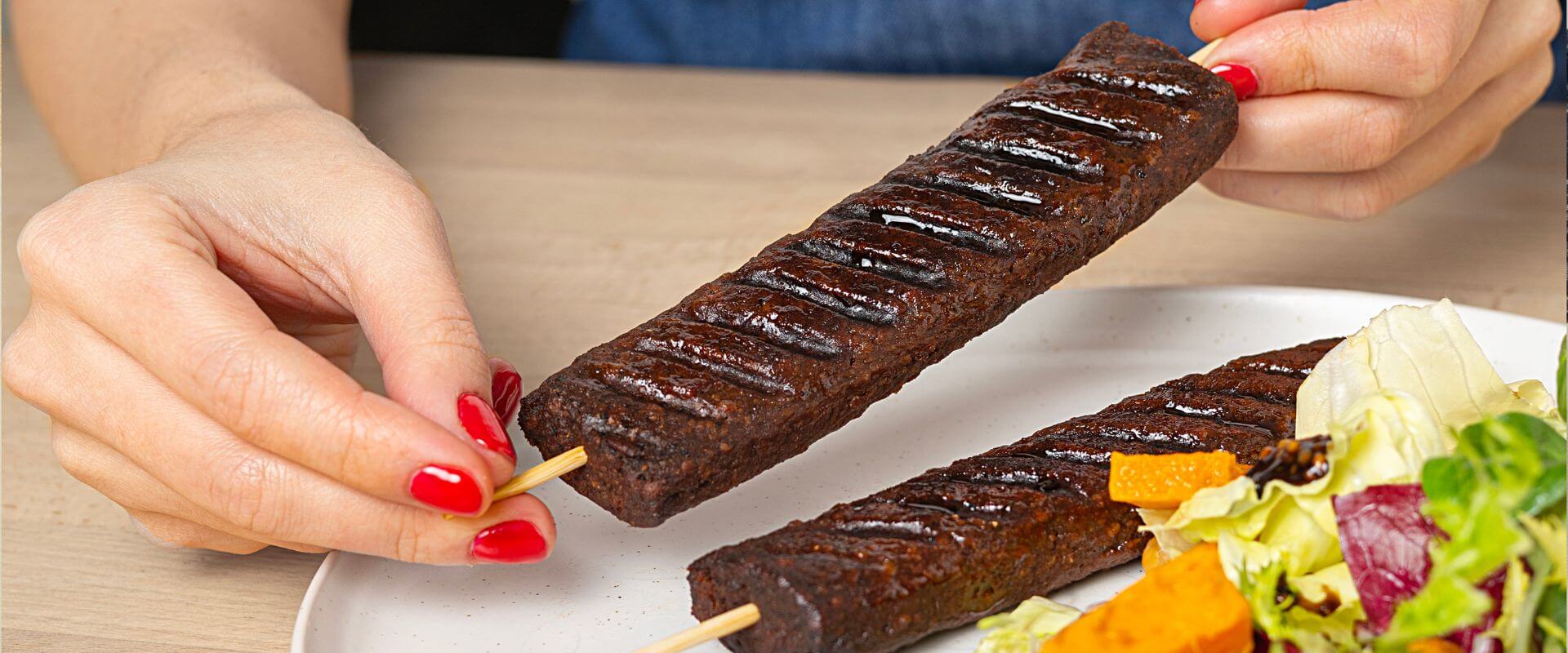 PLANT-BASED MEAT THAT SIZZLES