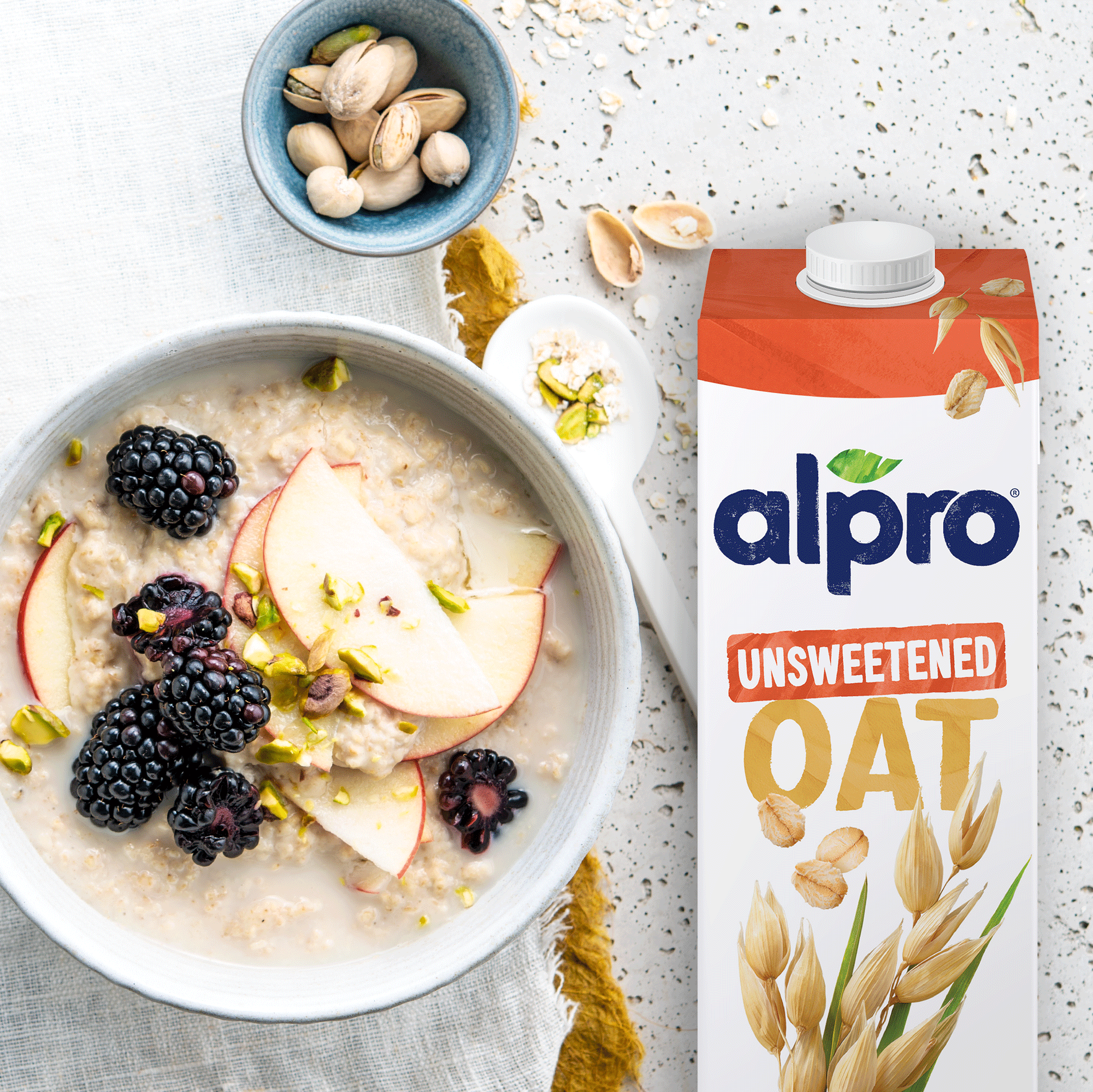 Alpro Oat Unsweetened Drink 1L, 100% Plant Based And Dairy Free, Suitable For Vegans, Naturally Free From Lactose, Rich In Nutrients