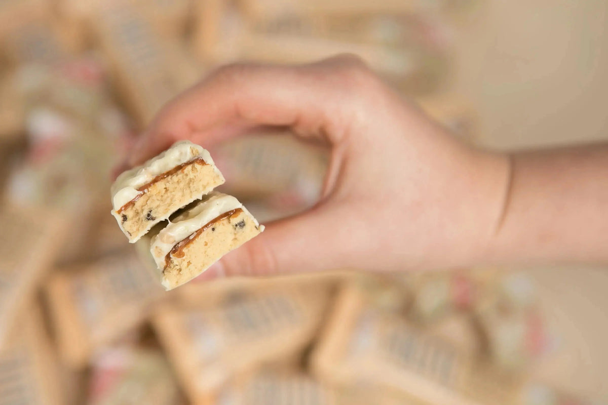 Fulfil White Chocolate And Cookie Dough Vitamin and Protein Bar - 55G 15 x 55G